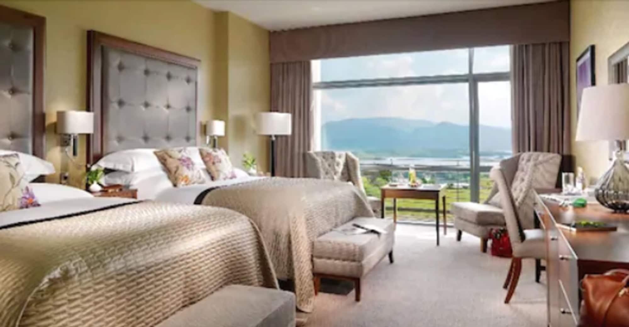 Aghadoe Heights Hotel & Spa Killarney Exterior foto A room at the Killarney International Hotel