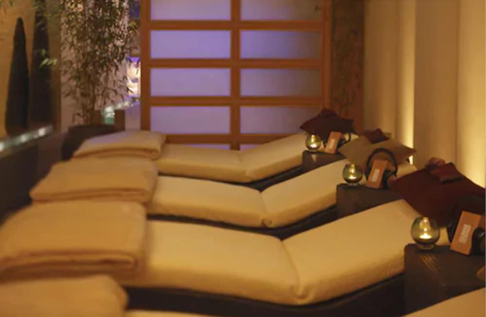 Aghadoe Heights Hotel & Spa Killarney Exterior foto The relaxation room at the spa
