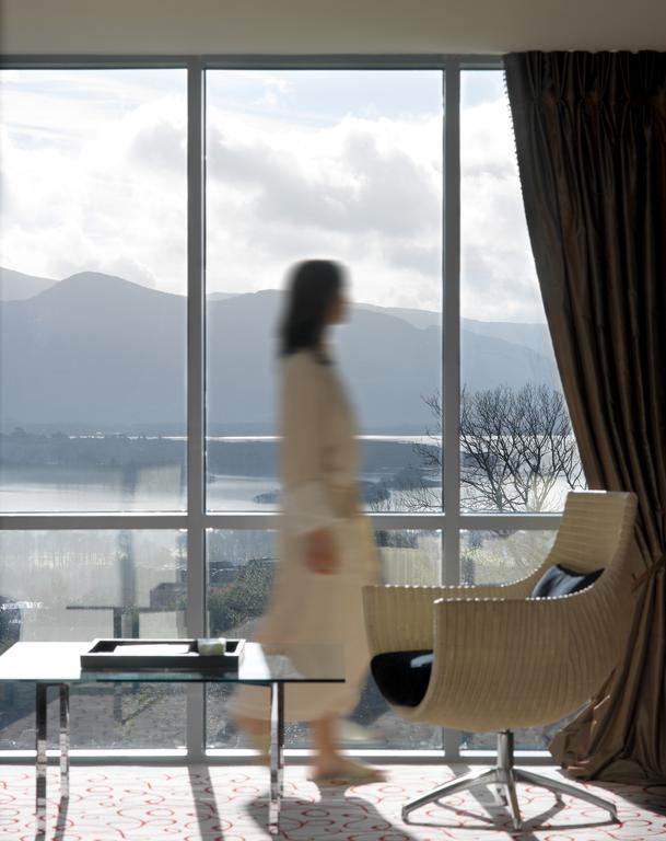 Aghadoe Heights Hotel & Spa Killarney Exterior foto A view of the mountains from the hotel