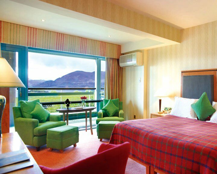 Aghadoe Heights Hotel & Spa Killarney Exterior foto A room at the Killarney International Hotel